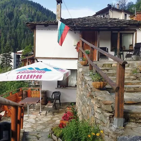 Casa vacanze майоровата къща Shiroka Lŭka