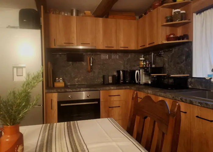 Holiday home майоровата къща